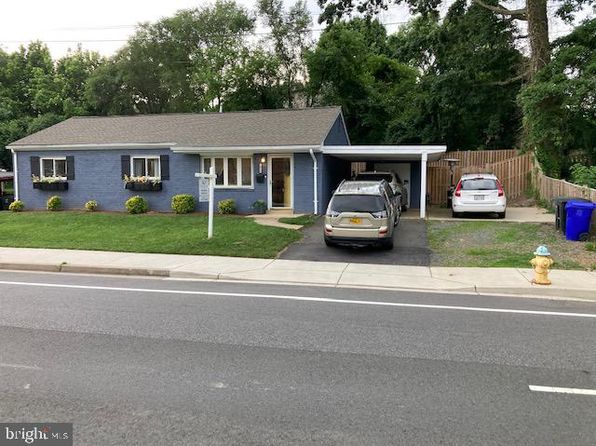 1012 N George Mason Dr, Arlington, VA 22205
