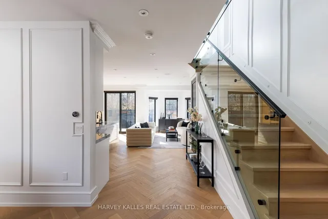 Additional image 4 of 233 MacPherson Ave