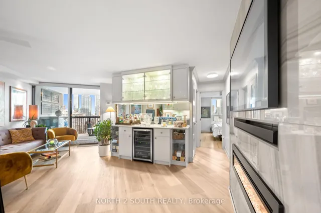 Additional image 13 of 77 Maitland Pl Unit 1608