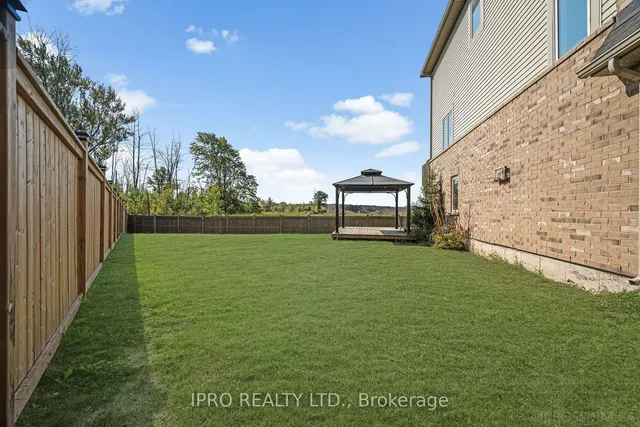 Additional image 30 of 27 Mayland Tr