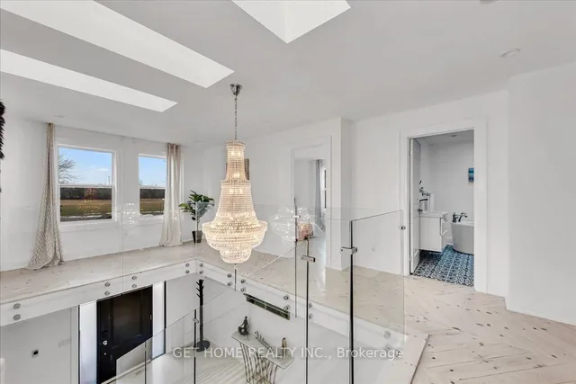 Additional image 16 of 564 Brock Crt