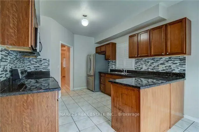 Additional image 8 of 7258 Dime Cres