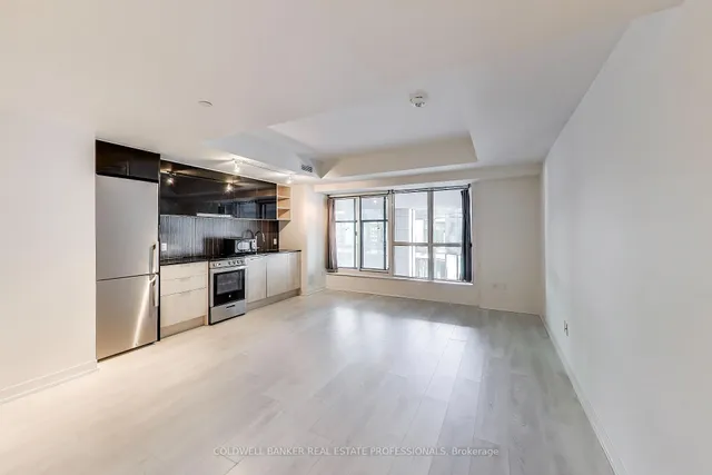 Additional image 2 of 31 Tippet Rd Unit 221