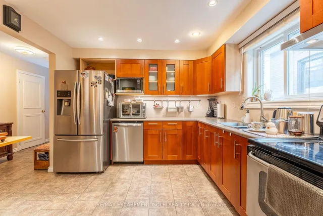 Additional image 9 of 439 KING WILLIAM St