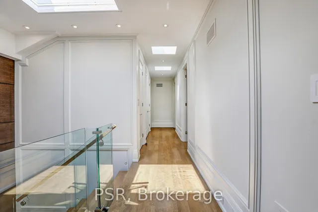 Additional image 11 of 571 Broadway Ave