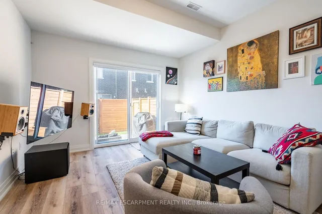 Additional image 21 of 16 Raspberry Lane