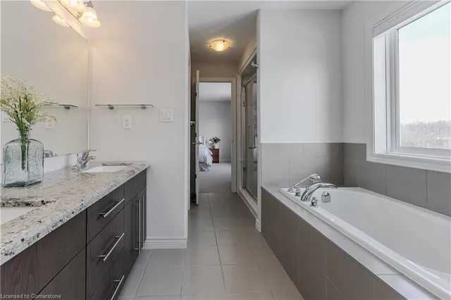 Additional image 22 of 8 Thornbury Crt