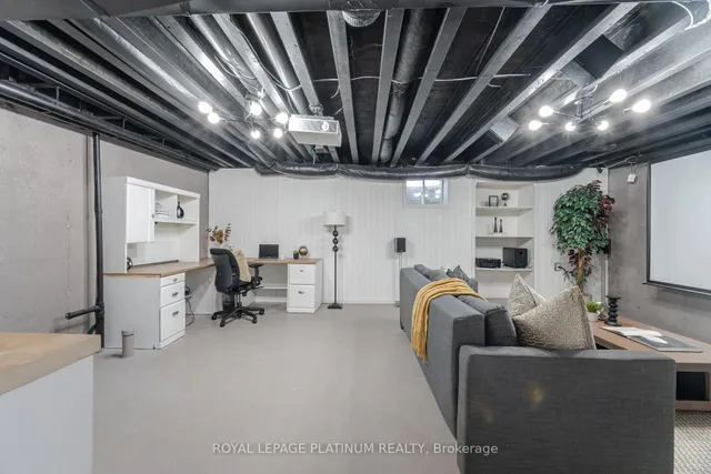 Additional image 38 of 624 Laking Terr