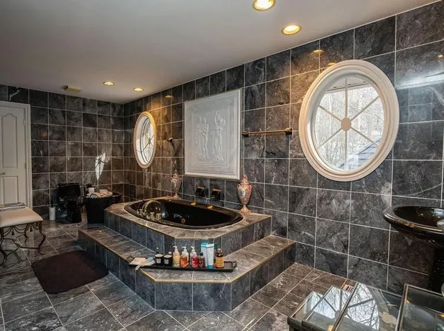 Additional image 32 of 51 Prestige Dr