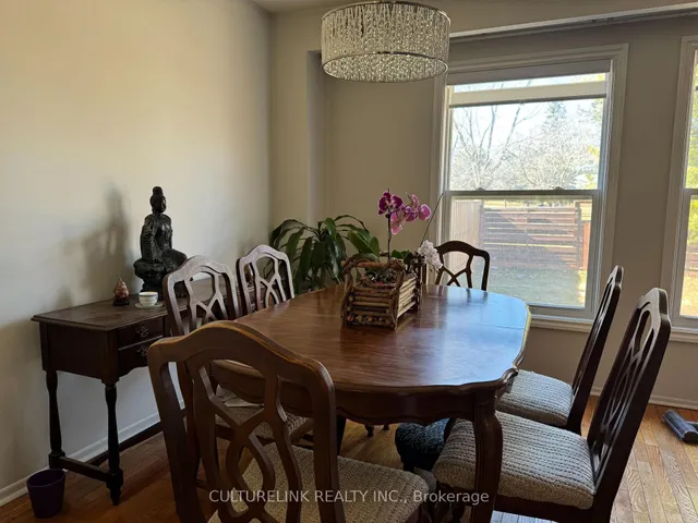 Additional image 2 of 6 L'Amoreaux Dr