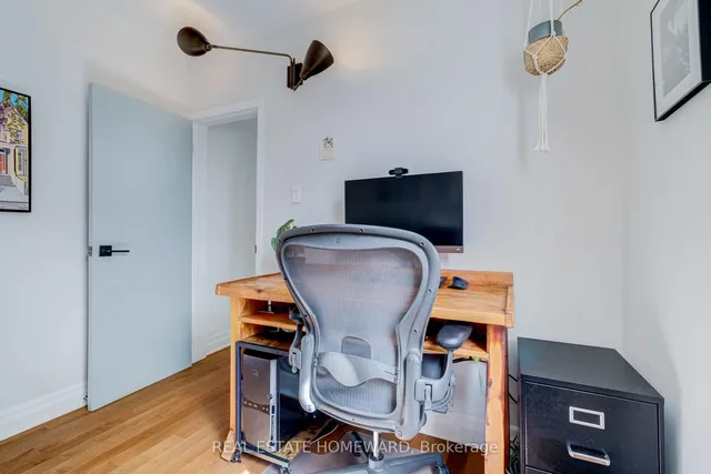 Additional image 24 of 104 Manning Ave