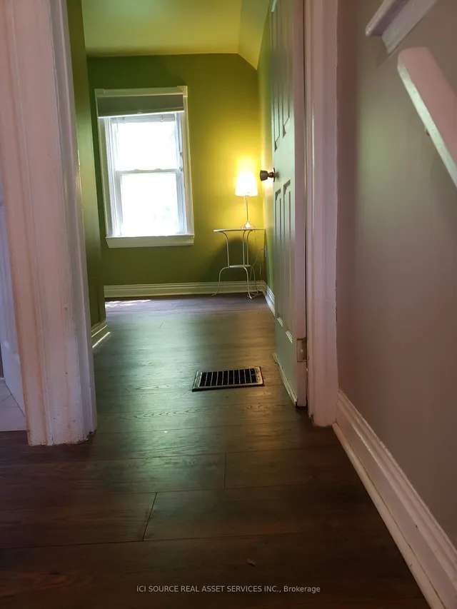 Additional image 11 of 30 Mars Ave