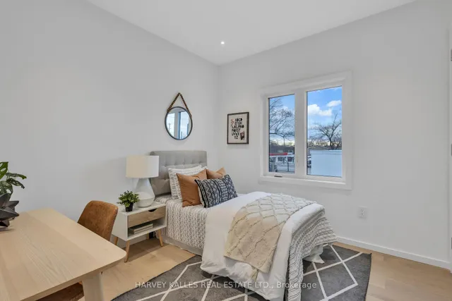 Additional image 31 of 187 Roe Ave