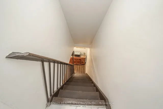 Additional image 34 of 308 Fleetwood Cres