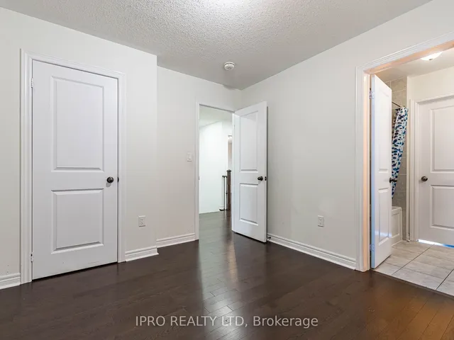 Additional image 37 of 42 Monument Tr