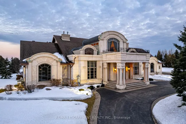 Additional image 2 of 2594 Bluffs Way