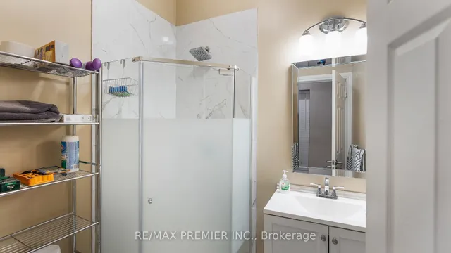 Additional image 40 of 1166 Glengrove Ave