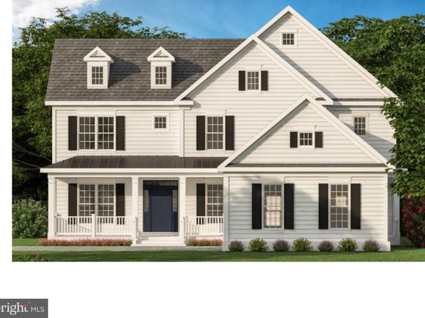 3608 Center Dr, Alexandria, VA 22309