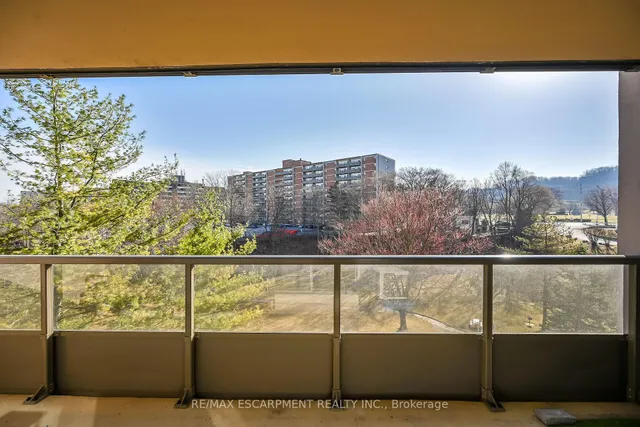 Additional image 28 of 1966 MAIN St Unit 502