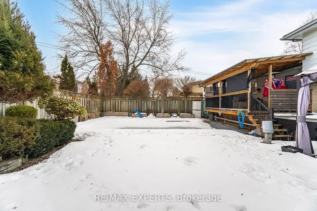 Additional image 28 of 92 Ambleside Dr