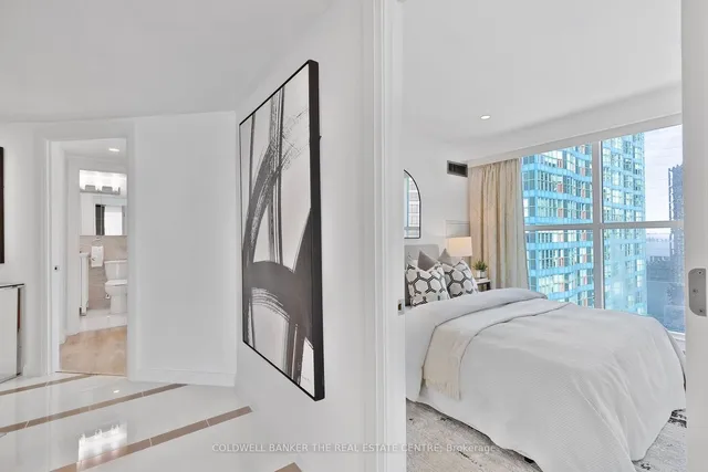 Additional image 22 of 99 Harbour Sq Unit 2002