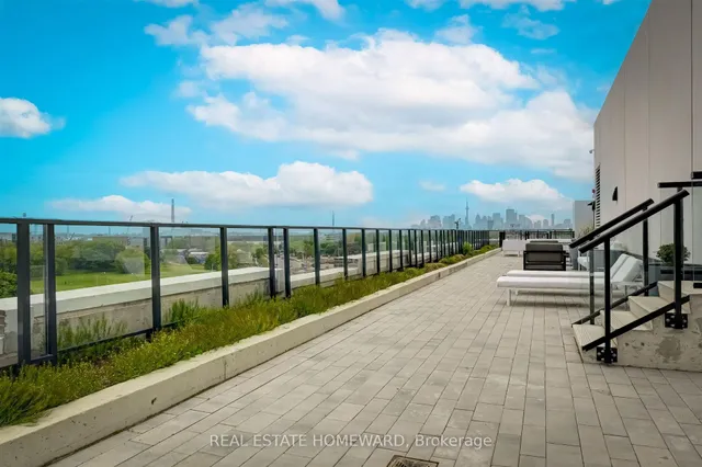 Additional image 27 of 1630 Queen St Unit 418