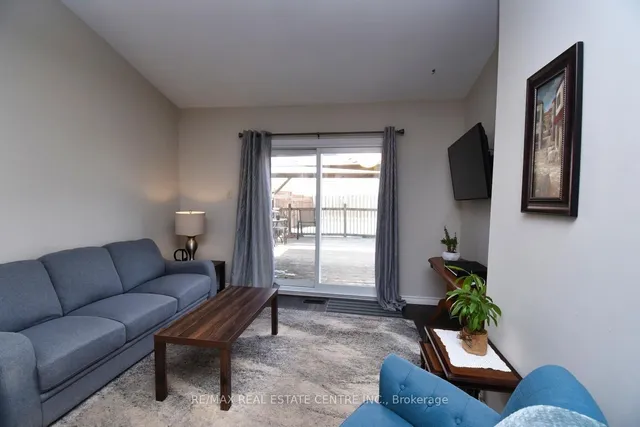 Additional image 9 of 56 Muscot Dr