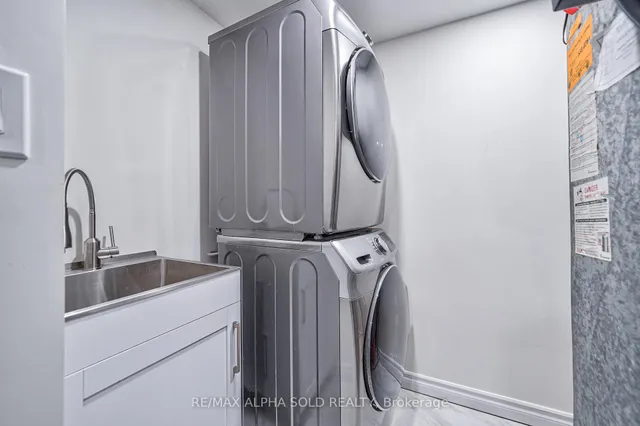 Additional image 35 of 55 Phalen Cres