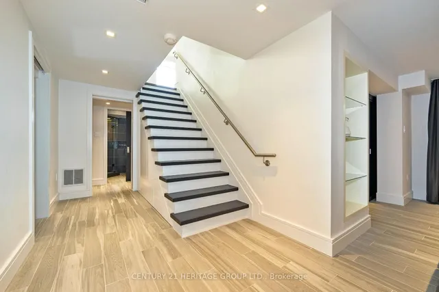 Additional image 6 of 61 Foursome Cres