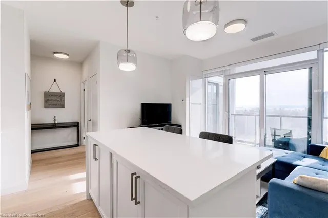 Additional image 8 of 500 Brock Ave Unit 909