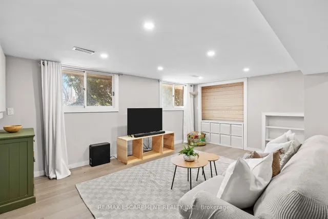 Additional image 20 of 5373 Spruce Ave