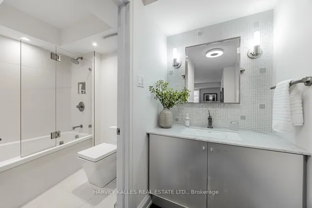 Additional image 22 of 447 Walmer Rd Unit PH09