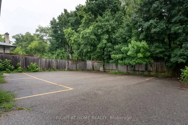 Additional image 32 of 267 Finch ave west N/A