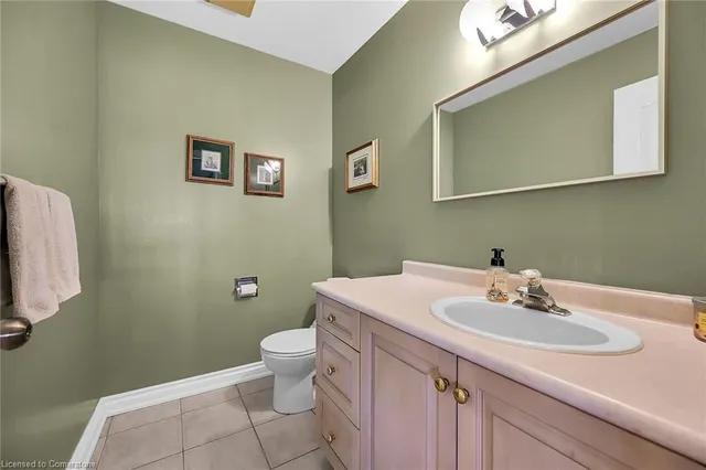 Additional image 24 of 2 Sparrow Crt