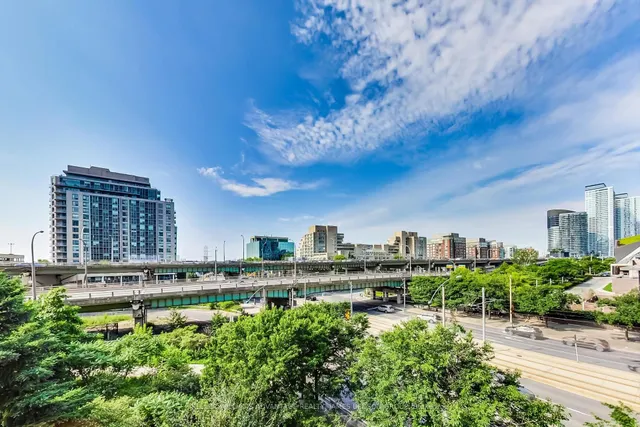 Additional image 25 of 35 Mariner Terr Unit 209