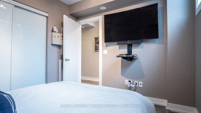 Additional image 32 of 207A Manning Ave