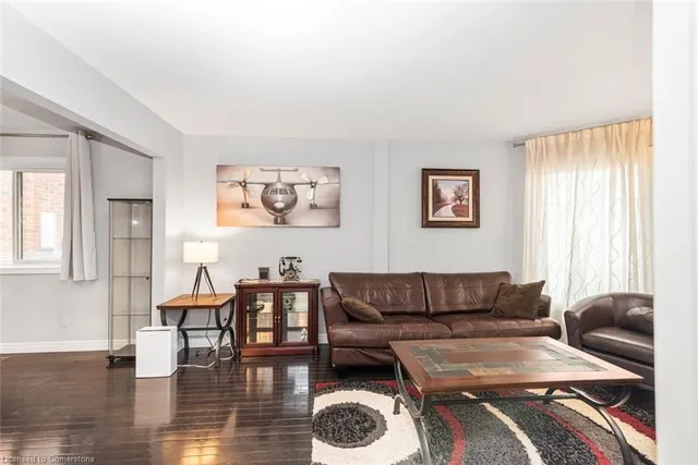 Additional image 11 of 39 Guildwood Dr