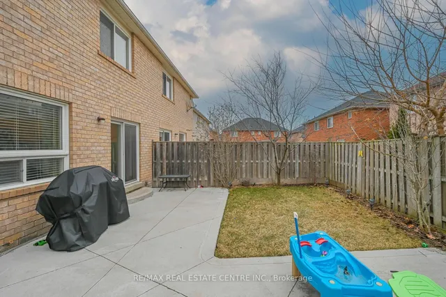 Additional image 44 of 91 Hollingsworth Circ