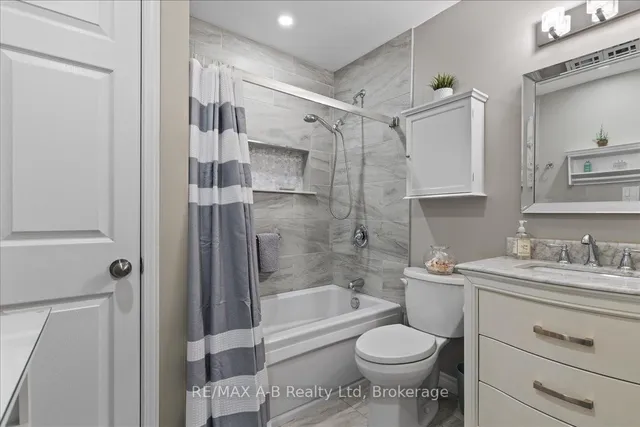 Additional image 15 of 684 Hiawatha Blvd