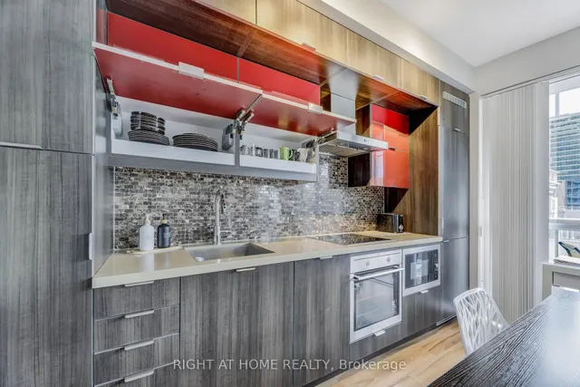 Additional image 12 of 300 Front St. St Unit 1909