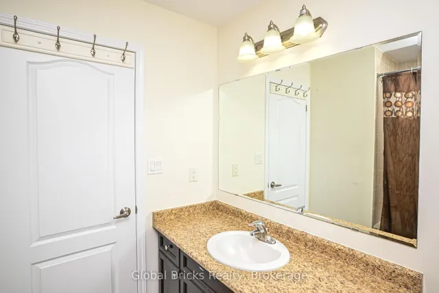 Additional image 39 of 37 Seafair Cres