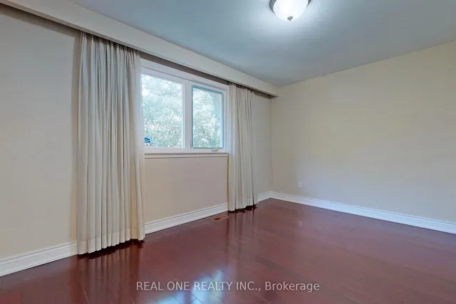 Additional image 23 of 17 Foursome Cres