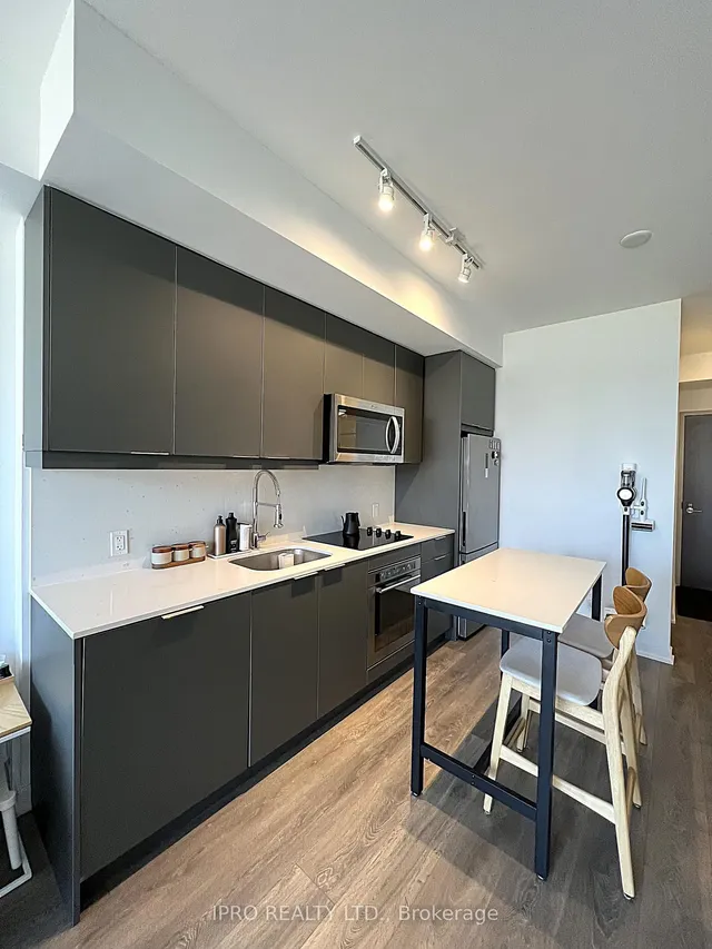 Additional image 7 of 32 Forest Manor Rd Unit 706