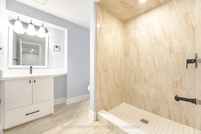 Additional image 46 of 13 Caledon Cres