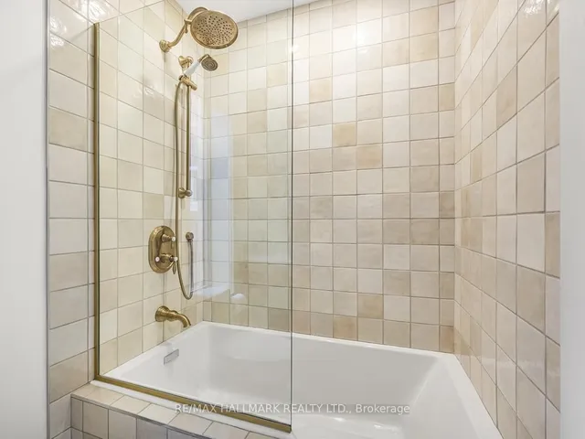 Additional image 18 of 40 Fuller Ave