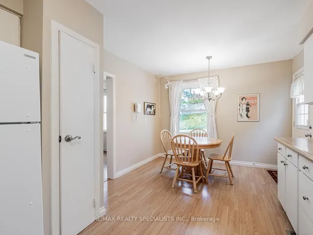 Additional image 11 of 8 Beveridge Dr