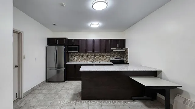 Additional image 37 of 90 Ling Rd Unit 1101