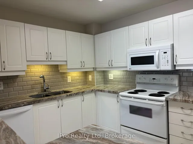 Additional image 5 of 137 Martin St Unit 107
