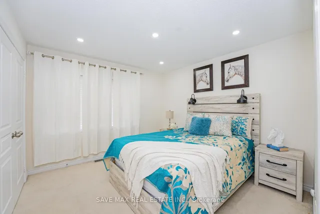 Additional image 25 of 32 Yellow Sorrel Rd