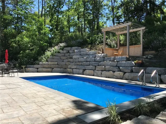 Additional image 3 of 14 Sullivan's Lane